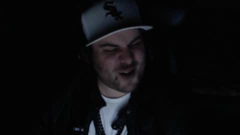 Snapshot of mi_vida21 chatting on 01/31/25, 08:33 just ask online show from 01/31/25, 08:33