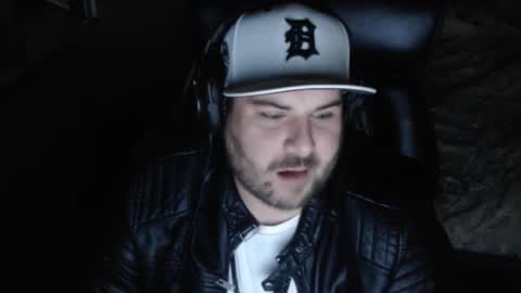 Snapshot of mi_vida21 chatting on 09/12/25, 04:40 just ask online show from 09/12/25, 04:40