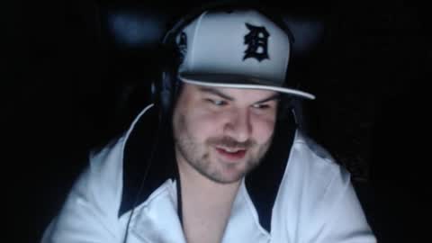 Snapshot of mi_vida21 chatting on 10/31/25, 05:25 just ask online show from 10/31/25, 05:25