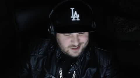 Snapshot of mi_vida21 chatting on 01/18/26, 06:12 just ask online show from 01/18/26, 06:12