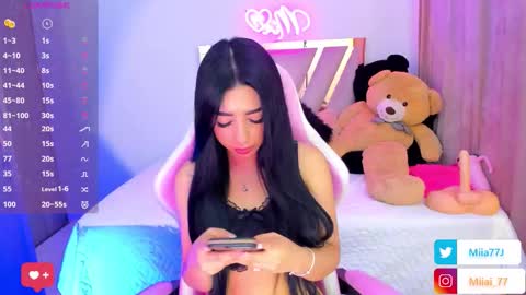 Mia online show from 09/21/25, 04:14