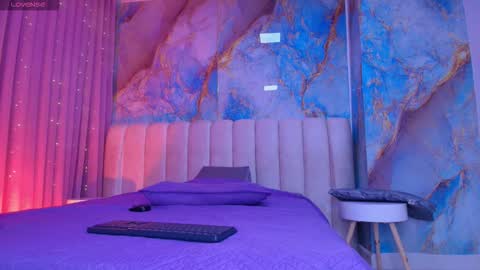 Emi online show from 03/27/26, 07:24