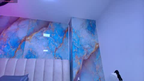 Emi online show from 04/18/26, 07:18