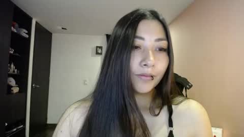 Mia zoe online show from 12/20/24, 04:42