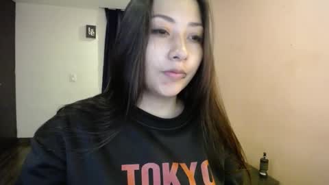 Mia zoe online show from 12/28/24, 02:11