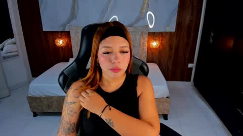 Violett online show from 04/18/26, 08:09