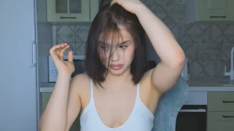 Snapshot of mia___lunaa chatting on 03/07/25, 02:57 Mia online show from 03/07/25, 02:57