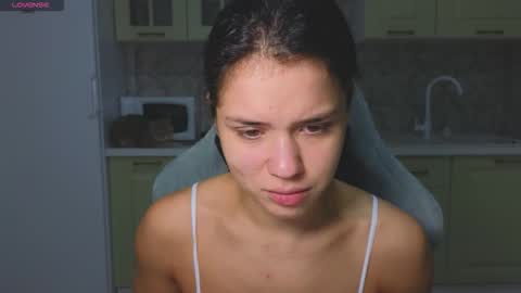 Snapshot of mia___lunaa chatting on 10/14/25, 03:18 Mia online show from 10/14/25, 03:18