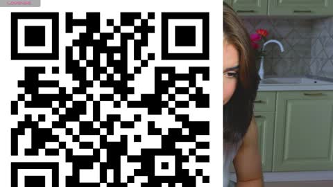 Snapshot of mia___lunaa chatting on 05/27/26, 08:44 Mia online show from 05/27/26, 08:44