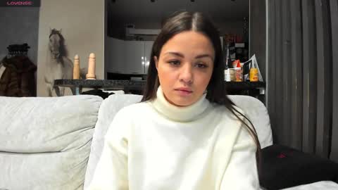 Snapshot of mia___mur chatting on 01/15/25, 02:17 Mia online show from 01/15/25, 02:17