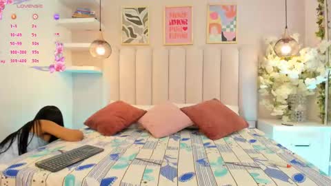 mia__bailey_ online show from 03/19/26, 03:21