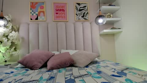 mia__bailey_ online show from 04/02/26, 03:04