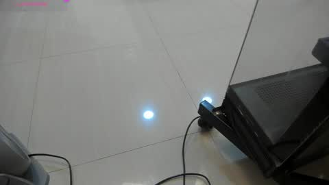 mia__bailey_ online show from 04/17/26, 03:09