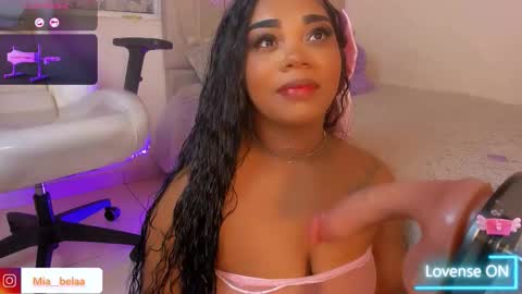 Snapshot of mia__bela chatting on 10/12/25, 09:36 Naii STREAMING SCHEDULE 500 - 1000 GMT-5 online show from 10/12/25, 09:36