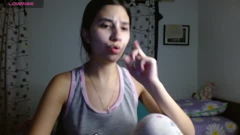 Snapshot of mia__lopez_ chatting on 01/27/25, 05:03 Mia online show from 01/27/25, 05:03