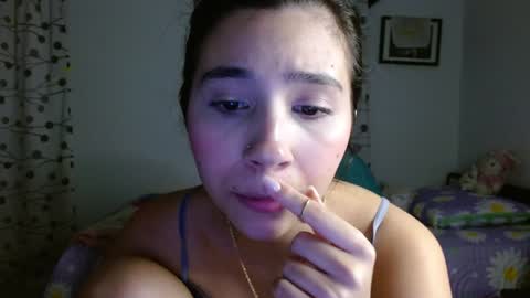 Snapshot of mia__lopez_ chatting on 02/05/25, 02:19 Mia online show from 02/05/25, 02:19