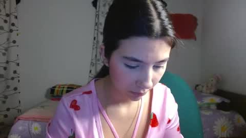 Snapshot of mia__lopez_ chatting on 02/15/25, 11:36 Mia online show from 02/15/25, 11:36