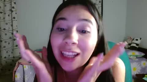 Snapshot of mia__lopez_ chatting on 03/04/25, 03:55 Mia online show from 03/04/25, 03:55