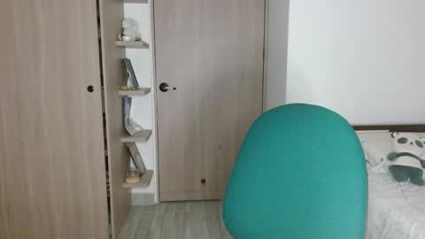 Mia online show from 03/30/26, 04:13