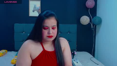 C A L L  M E  M I A  online show from 11/19/25, 02:00