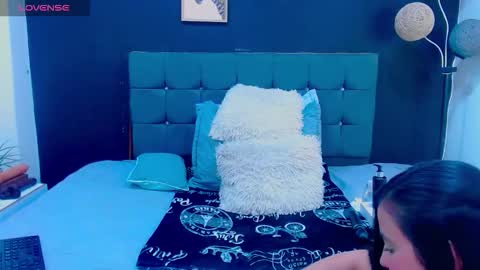 C A L L  M E  M I A  online show from 12/17/25, 10:49