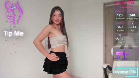 Mia adams  online show from 03/12/25, 11:01