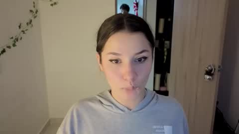 Mia adams  online show from 12/02/25, 10:49