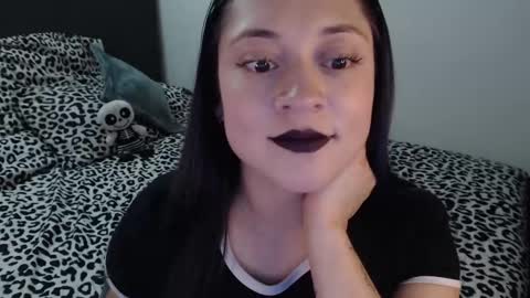 mia online show from 01/09/25, 04:19