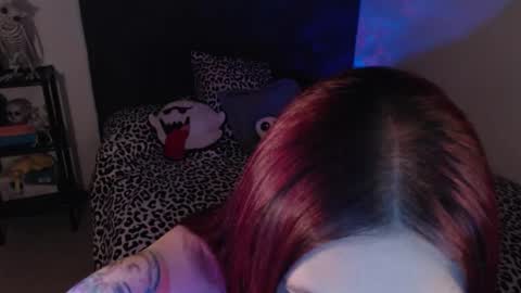 mia online show from 11/23/25, 02:00