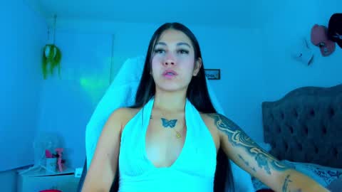 mia_adamsxxx online show from 09/16/25, 01:50