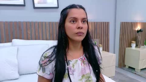 Mia Bellefort online show from 03/18/26, 09:07