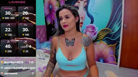 Mia online show from 03/09/25, 05:28