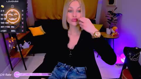 Mia online show from 01/29/25, 12:24