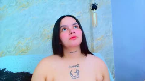 Mia  online show from 12/15/25, 12:09