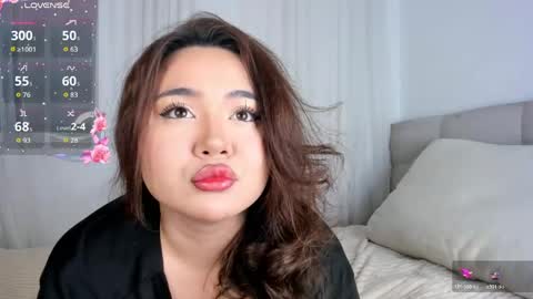 mia_carmin online show from 04/12/26, 10:48