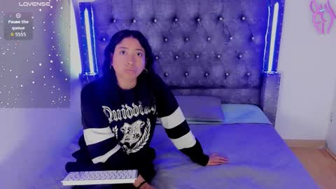 mia_cavallii online show from 02/14/26, 12:13