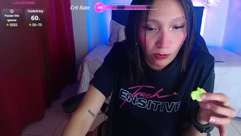 Snapshot of mia_collens_ chatting on 02/04/25, 02:07 MIA online show from 02/04/25, 02:07
