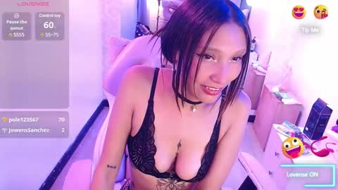 Snapshot of mia_collens_ chatting on 02/14/25, 03:43 MIA online show from 02/14/25, 03:43