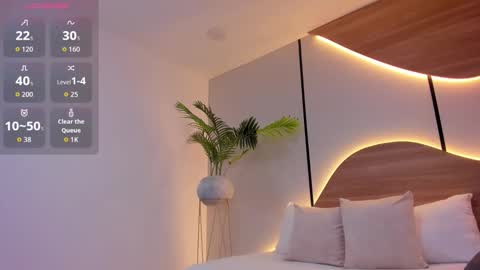 M I A  online show from 11/14/25, 02:54