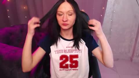 Snapshot of mia_cuteu chatting on 02/03/26, 02:53 Mia online show from 02/03/26, 02:53