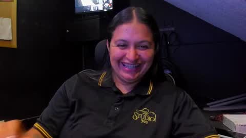Mia daniela  online show from 09/09/25, 10:42