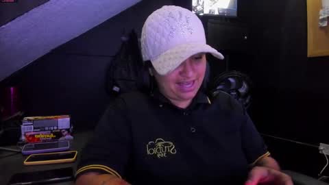 Mia daniela  online show from 09/20/25, 08:32