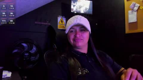 Mia daniela  online show from 10/21/25, 02:45