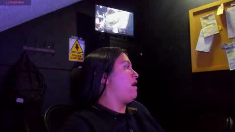 Mia daniela  online show from 10/24/25, 02:41