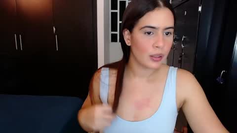 Mia online show from 12/04/24, 02:20