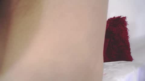 Mia online show from 12/09/24, 12:12