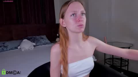 mia_e1fie online show from 09/09/25, 08:25