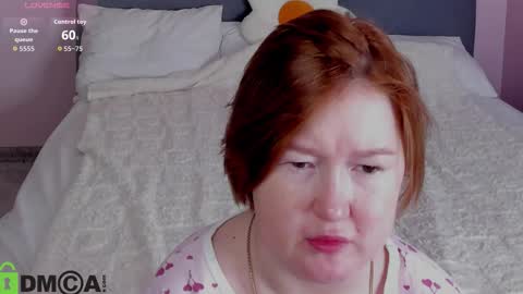 Mia online show from 11/18/25, 03:01