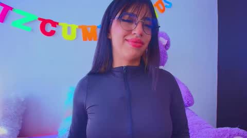 Snapshot of mia_flames chatting on 11/27/25, 03:25 Mia flames online show from 11/27/25, 03:25