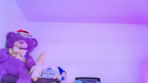 Snapshot of mia_flames chatting on 12/18/25, 06:58 Mia flames online show from 12/18/25, 06:58